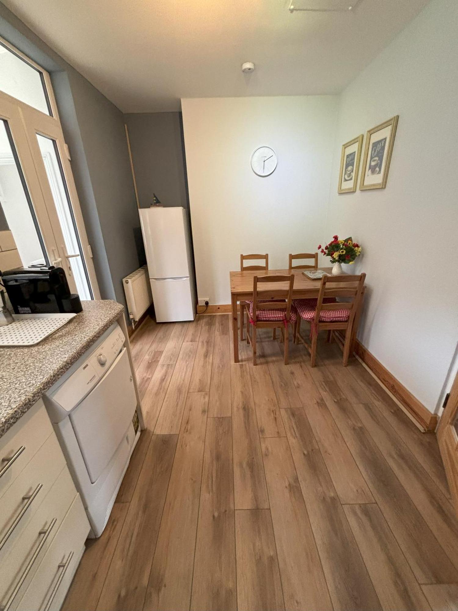 Downs Gate Cottage Истбурн Экстерьер фото