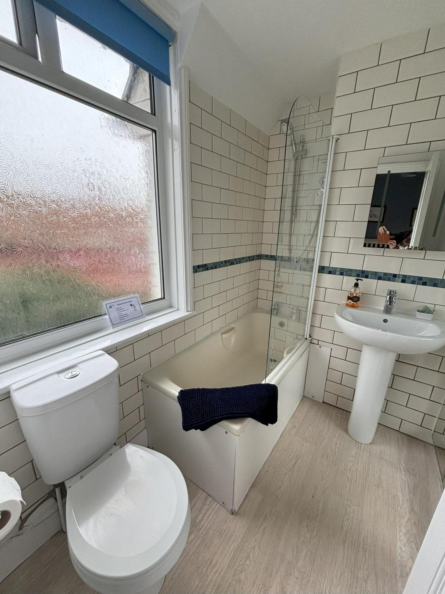 Downs Gate Cottage Истбурн Экстерьер фото